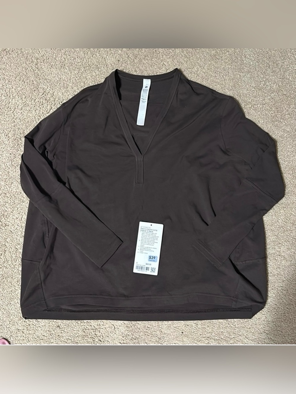 Lululemon Back In Action
Long Sleeve